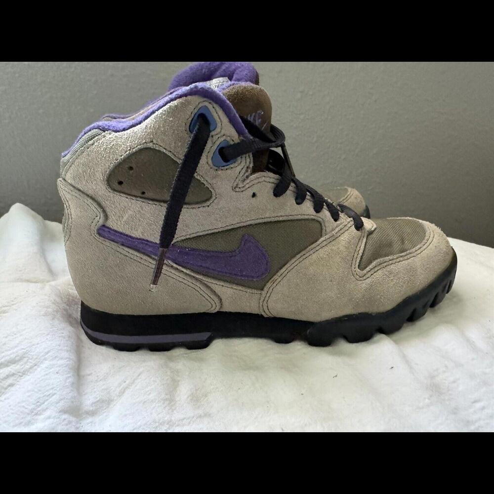 Vtg OG 90s Nike Air Caldera ACG Purple Hiking Leather Boots 930911 Womens Sz 6